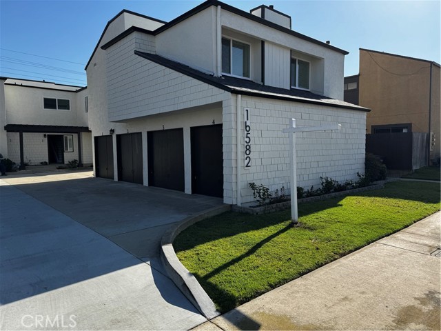 Detail Gallery Image 17 of 19 For 16582 Jib Cir #2,  Huntington Beach,  CA 92649 - 2 Beds | 2/1 Baths