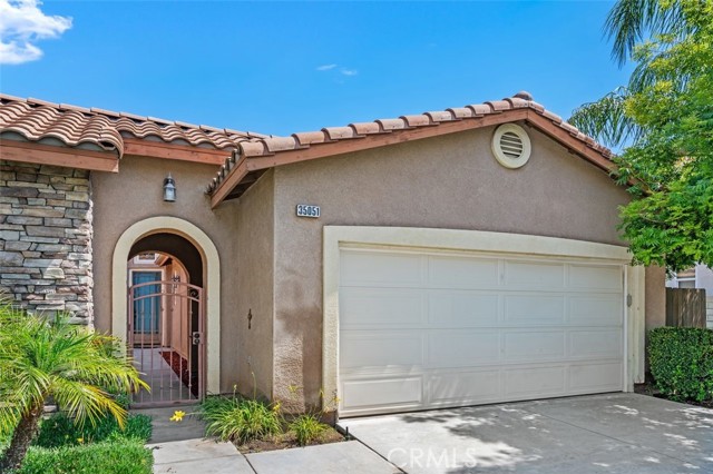 35051 Via Santa Catalina, Winchester CA: https://media.crmls.org/medias/59e0156b-208e-40b1-9a52-f35f144b2945.jpg