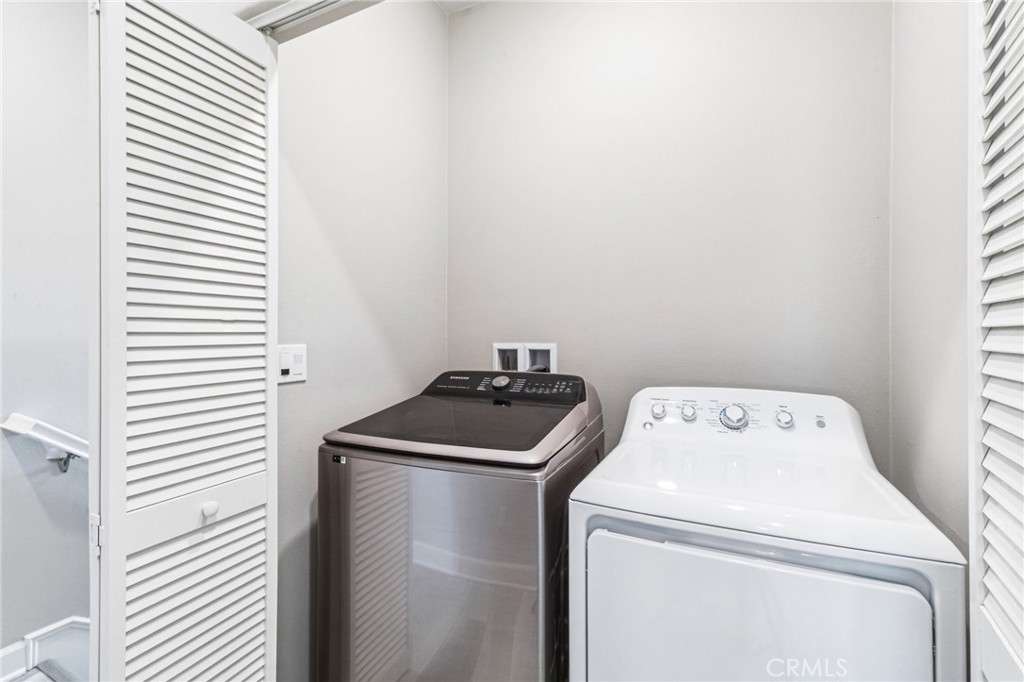11011 Logan Way - photo 18