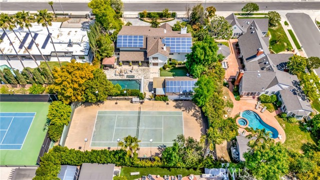 Detail Gallery Image 53 of 55 For 5441 Calvin Ave, Tarzana,  CA 91356 - 5 Beds | 5/1 Baths