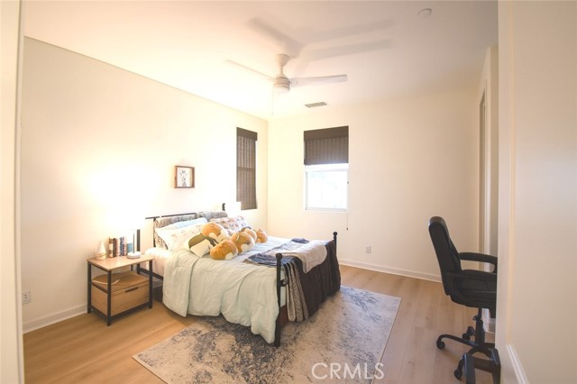 Detail Gallery Image 14 of 31 For 279 Barnes, Tustin,  CA 92782 - 4 Beds | 4/1 Baths