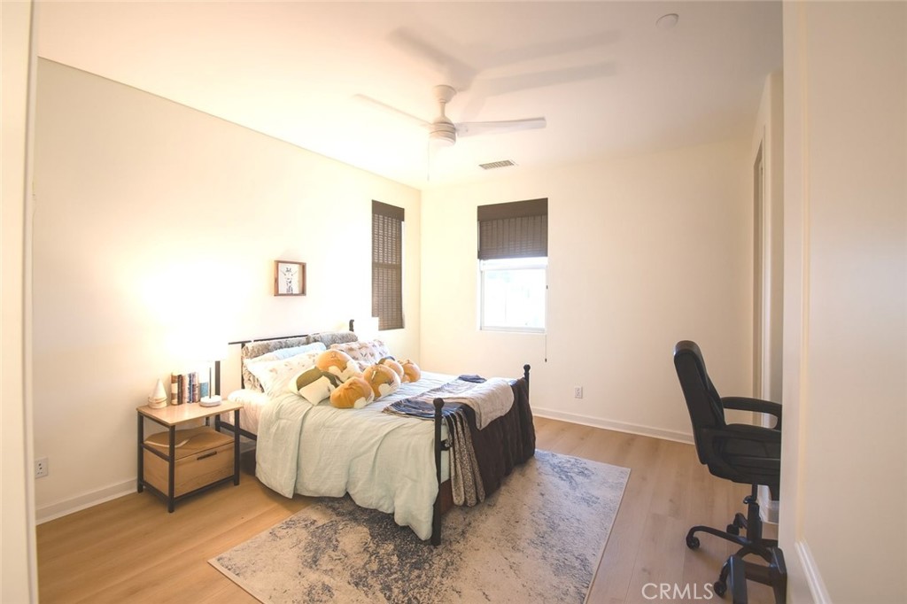 MLS #OC25263372 image #16