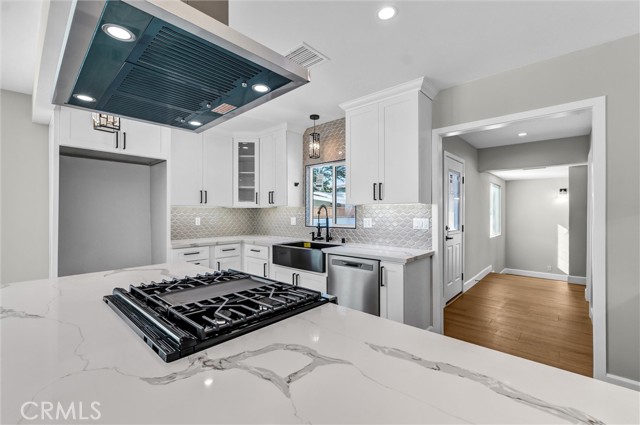 Detail Gallery Image 8 of 27 For 1913 N Castlegate, Compton,  CA 90221 - 3 Beds | 2 Baths