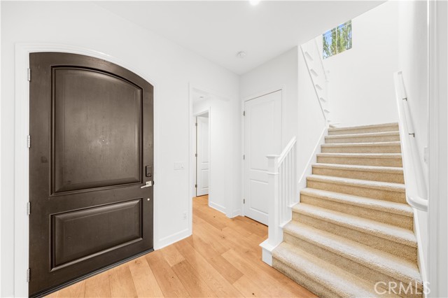 61 Belfast, Irvine CA: https://media.crmls.org/medias/59e39e65-c08c-4de4-9d14-3b32c9abad0c.jpg