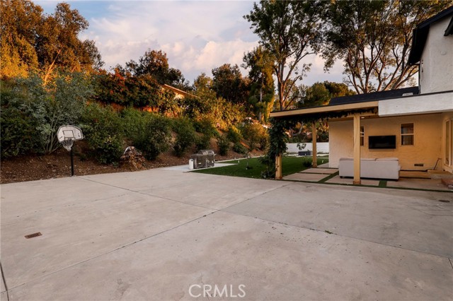 Detail Gallery Image 42 of 47 For 9742 Farralone, Chatsworth,  CA 91311 - 4 Beds | 3/1 Baths