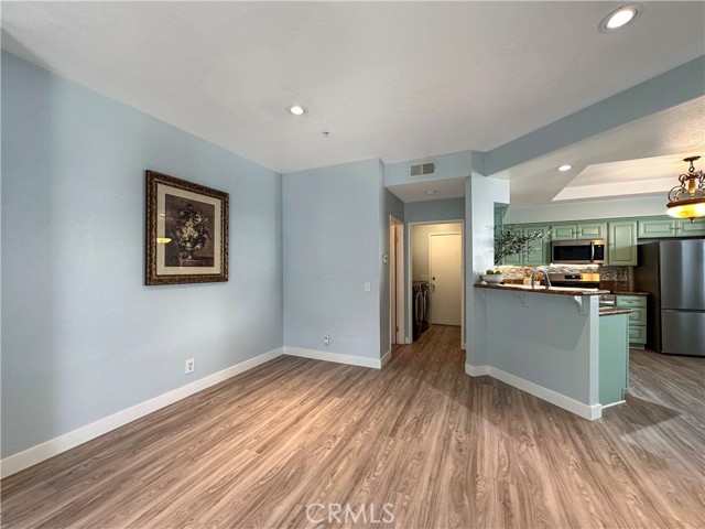 76 Anacapa Court, Lake Forest CA: https://media.crmls.org/medias/59e57d97-3420-4054-898c-d67e124c5aa9.jpg