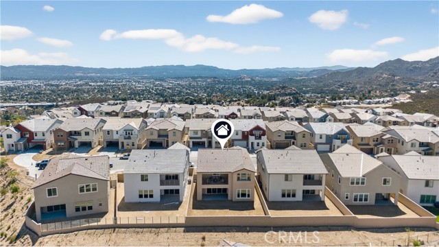 21219 Currant Ct, Chatsworth CA: https://media.crmls.org/medias/59e601fb-5370-4547-abdd-8fff6db2d02f.jpg