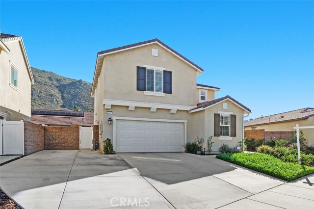 Detail Gallery Image 2 of 36 For 3150 Moab Ct, Jurupa Valley,  CA 92509 - 3 Beds | 2/1 Baths