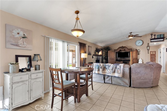 Detail Gallery Image 11 of 38 For 12231 Jason Ln, Victorville,  CA 92395 - 3 Beds | 2 Baths
