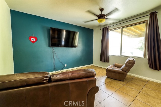 Detail Gallery Image 4 of 17 For 50455 Jalisco Ave, Coachella,  CA 92236 - 4 Beds | 2/1 Baths