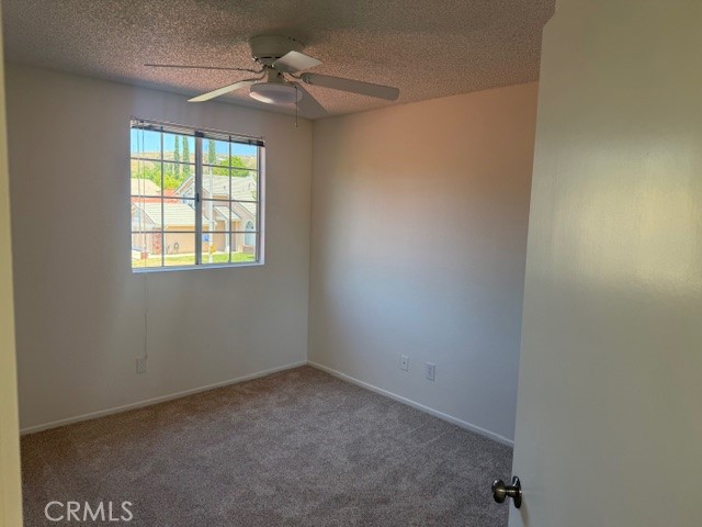 Detail Gallery Image 10 of 21 For 22312 Oxford Ln, Saugus,  CA 91350 - 4 Beds | 3 Baths