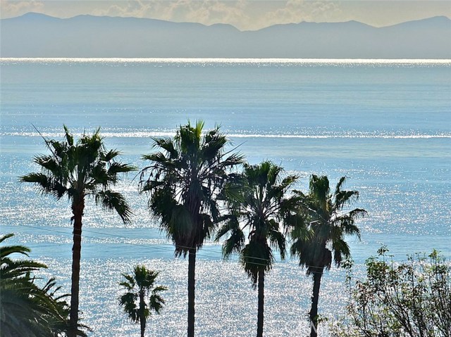 If having your own piece of paradise is'nt enough Royal Palms beach is just minutes away If having your own piece of paradise is'nt enough Royal Palms beach is just minutes away