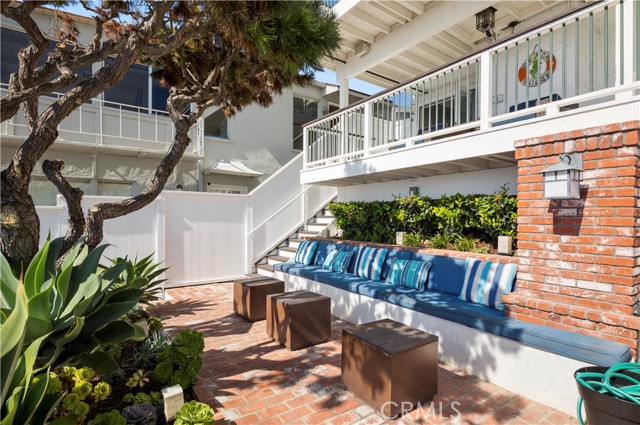 Detail Gallery Image 21 of 28 For 32086 Coast Hwy, Laguna Beach,  CA 92651 - 2 Beds | 2 Baths