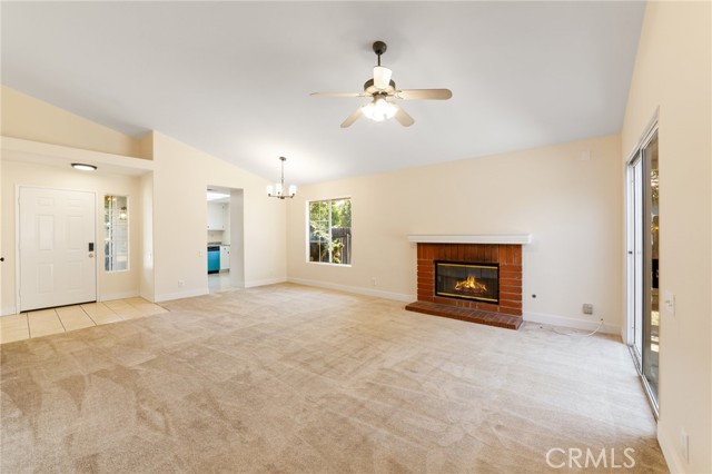 4108 Sunnysage Drive, Jurupa Valley CA: https://media.crmls.org/medias/59ec28eb-667e-4f4d-abd9-db24398bcad6.jpg