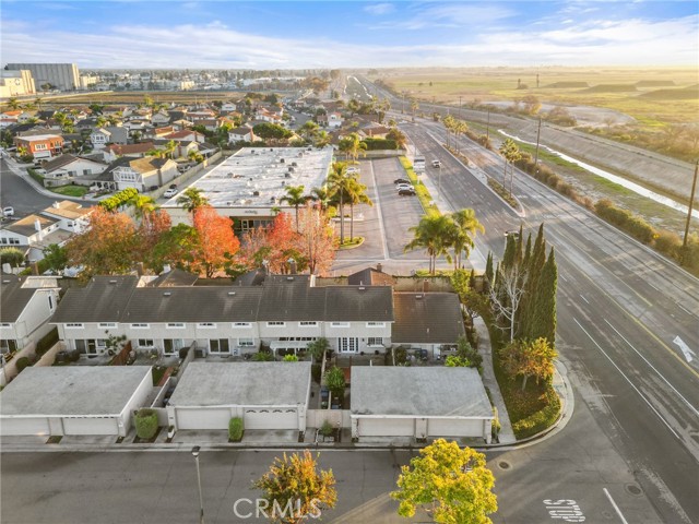 Detail Gallery Image 3 of 39 For 5006 Hampton Ct, Westminster,  CA 92683 - 2 Beds | 1/1 Baths