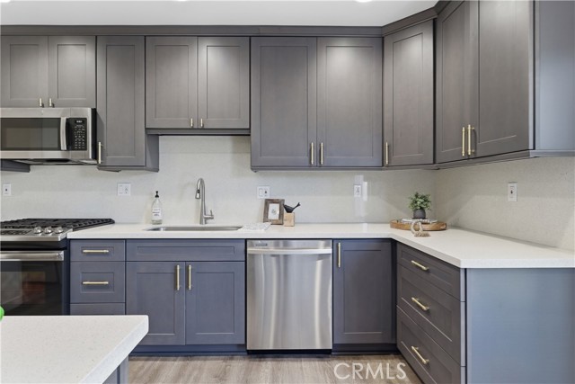 Detail Gallery Image 8 of 22 For 6713 E El Salvador, Long Beach,  CA 90815 - 2 Beds | 1 Baths