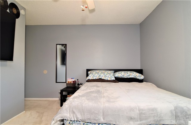 Detail Gallery Image 13 of 21 For 39334 Willowvale Rd, Palmdale,  CA 93551 - 3 Beds | 2 Baths