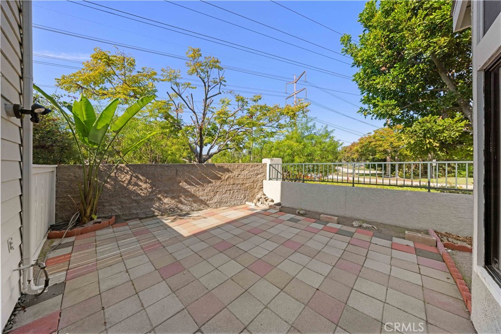 MLS #OC25262283 image #26