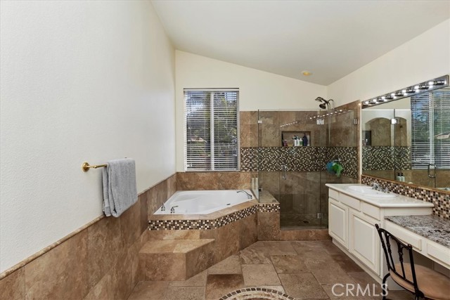 Detail Gallery Image 29 of 74 For 940 Armata Dr, Corona,  CA 92881 - 4 Beds | 3/1 Baths
