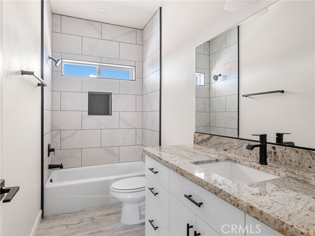 16944 Pauhaska Road, Apple Valley CA: https://media.crmls.org/medias/59ee3e7c-63c4-4ef7-8398-529506c3d760.jpg