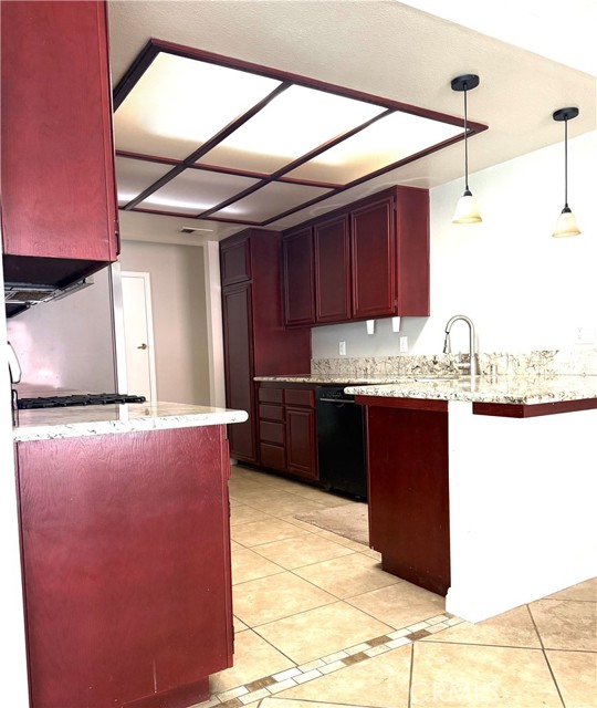 Detail Gallery Image 5 of 10 For 80 Summerstone, Irvine,  CA 92614 - 3 Beds | 2 Baths