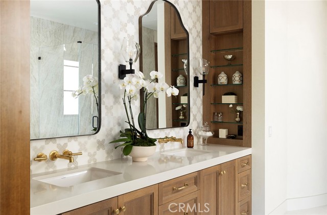 Detail Gallery Image 28 of 47 For 615 Lido Park Dr, Newport Beach,  CA 92663 - 4 Beds | 4/1 Baths