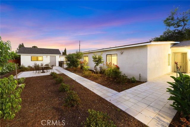 10210 Green Street, Temple City CA: https://media.crmls.org/medias/59eec97a-2b1c-43d4-bae5-a085615a2900.jpg
