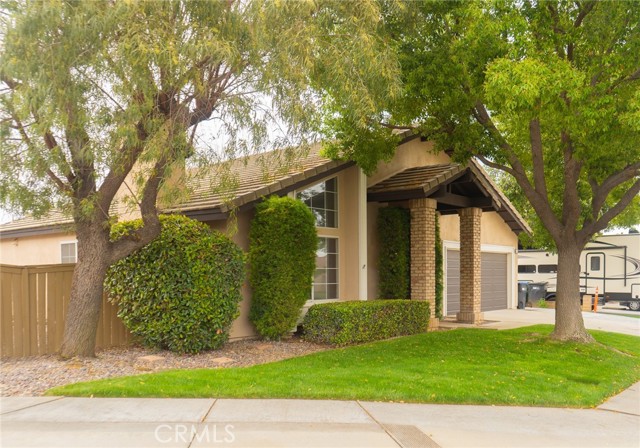 Detail Gallery Image 3 of 48 For 980 Creston Way, Beaumont,  CA 92223 - 4 Beds | 2 Baths