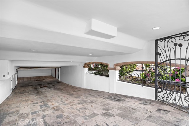 1201 E Balboa Boulevard, Newport Beach CA: https://media.crmls.org/medias/59ef46ad-699a-4a05-8864-ebec2449d8d0.jpg
