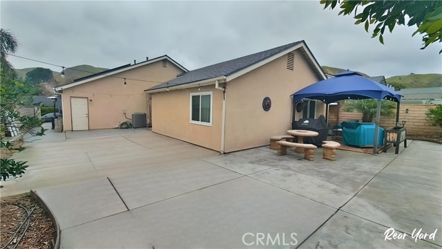 11622 Remington Street, Sylmar CA: https://media.crmls.org/medias/59ef5b6f-7331-4367-9e05-61c3a6fd4622.jpg