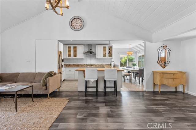 15756 Hart Street photo 3