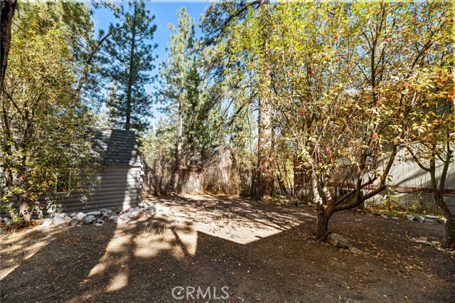 Detail Gallery Image 15 of 19 For 325 E Fairway Bld, Big Bear City,  CA 92314 - 2 Beds | 1 Baths