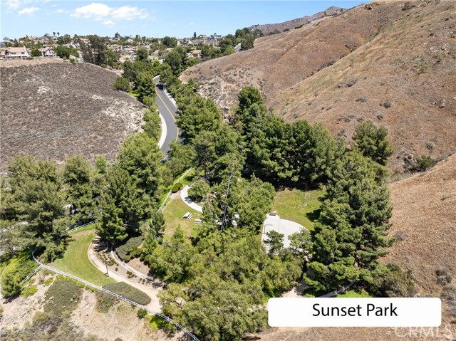 Detail Gallery Image 38 of 41 For 16200 Setting Sun Cir, Riverside,  CA 92503 - 4 Beds | 2/1 Baths