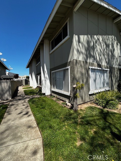Detail Gallery Image 1 of 19 For 501 E Park Ave #2,  Santa Maria,  CA 93454 - 3 Beds | 1/1 Baths