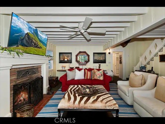 855 Lake Drive, Lake Arrowhead CA: https://media.crmls.org/medias/59f27d84-fe7b-43be-a81a-0b3f25170d9f.jpg