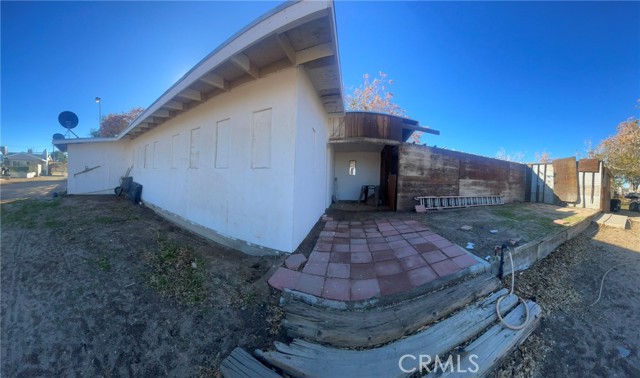 15900 Mesquite, Hesperia CA: https://media.crmls.org/medias/59f28581-fe58-4e3f-9aba-fe4377f714c3.jpg
