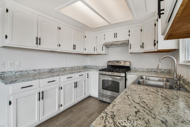 Detail Gallery Image 9 of 20 For 40520 159th St, Lancaster,  CA 93535 - 3 Beds | 2 Baths