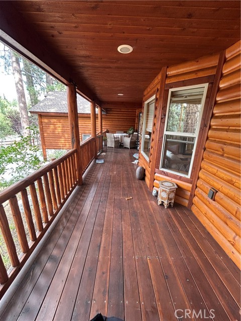 Detail Gallery Image 4 of 8 For 41613 Hummingbird Lane, Big Bear Lake,  CA 92315 - 3 Beds | 2 Baths