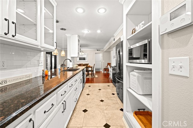 Detail Gallery Image 10 of 40 For 28731 Thornhill, Menifee,  CA 92586 - 2 Beds | 2 Baths