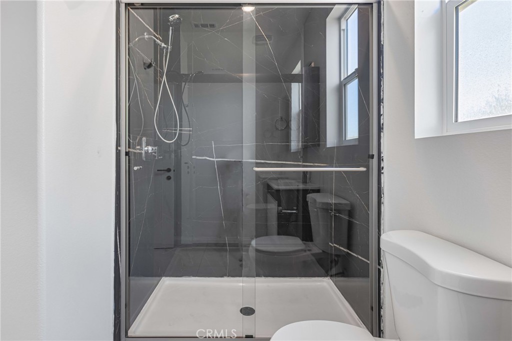 MLS #IV25219016 image #18