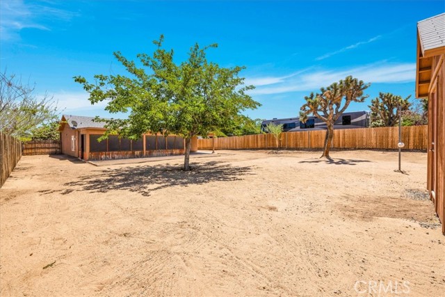 Detail Gallery Image 28 of 41 For 7566 Fox Trl, Yucca Valley,  CA 92284 - 3 Beds | 2 Baths