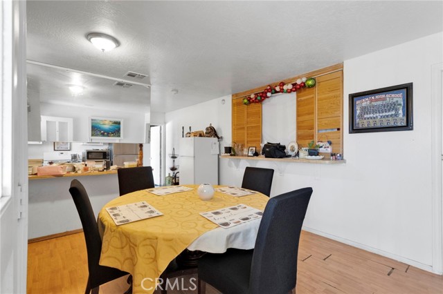 14720 Main Street, Hesperia CA: https://media.crmls.org/medias/59f5feb1-70c9-41db-917f-2ad422fe35cd.jpg