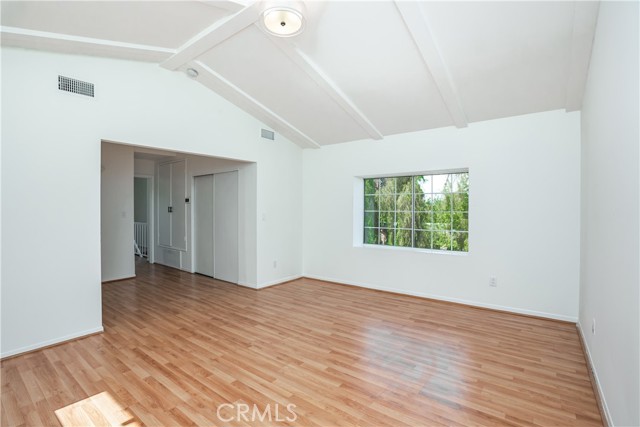 Detail Gallery Image 21 of 27 For 5219 San Feliciano Dr, Woodland Hills,  CA 91364 - 6 Beds | 4 Baths