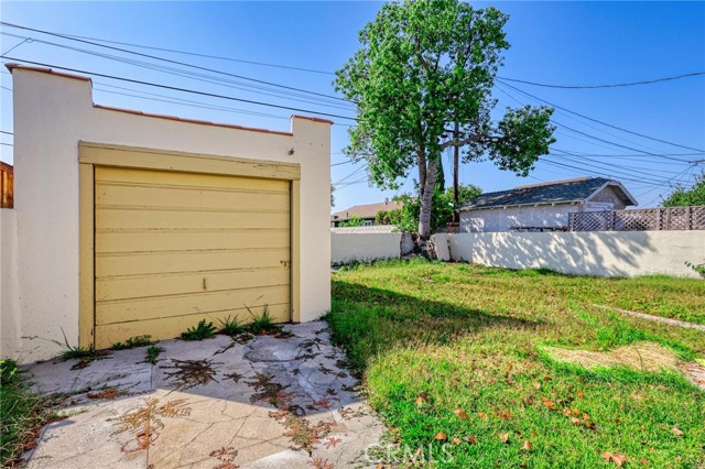 Detail Gallery Image 22 of 35 For 1622 W. 66th St., Los Angeles,  CA 90047 - 2 Beds | 1 Baths