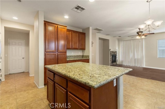 Detail Gallery Image 18 of 48 For 3408 Gemstone, Rosamond,  CA 93560 - 5 Beds | 3 Baths