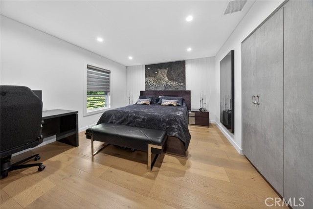 Detail Gallery Image 27 of 64 For 4926 Greenbush Ave, Sherman Oaks,  CA 91423 - 4 Beds | 3 Baths