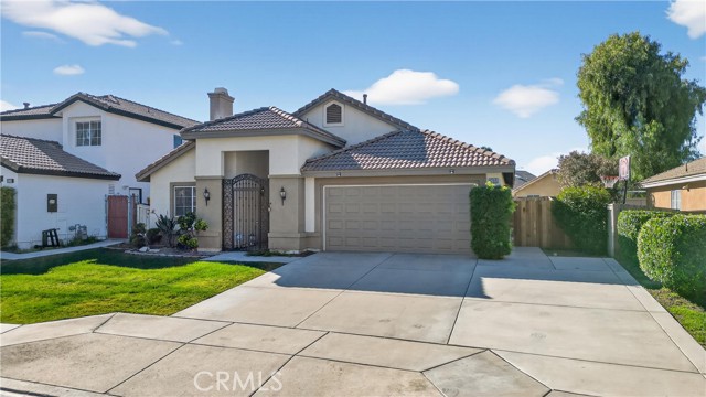 Detail Gallery Image 3 of 40 For 1066 Mill Iron Way, San Jacinto,  CA 92583 - 3 Beds | 2 Baths