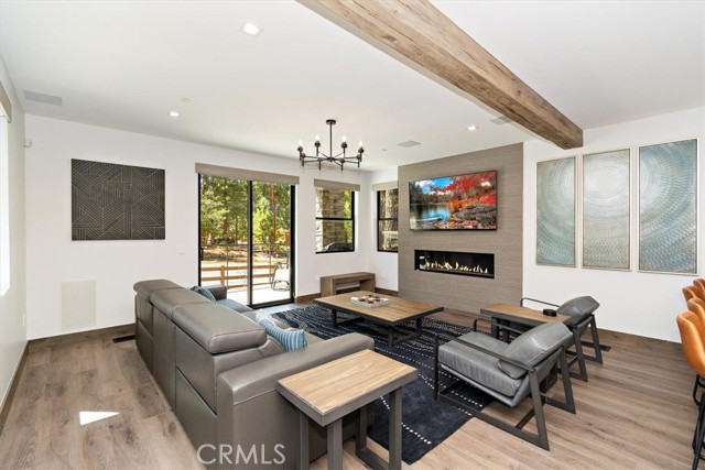 Detail Gallery Image 4 of 51 For 679 Summit Bld, –,  CA 92315 - 8 Beds | 6/2 Baths