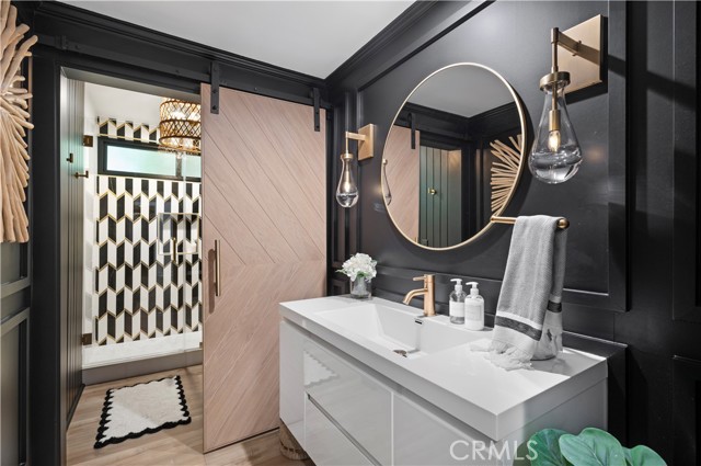 11 Mainsail Drive, Corona del Mar CA: https://media.crmls.org/medias/59f87e1b-f61f-48b9-a72c-d80d19325875.jpg