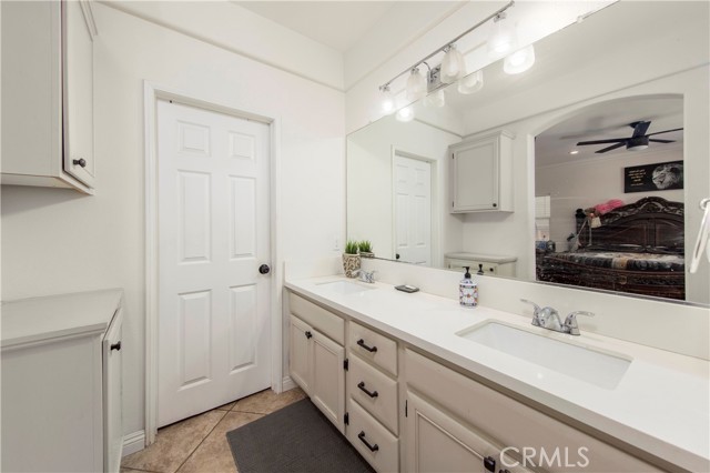 Image 18 of 25 For 27669 Corte Del Sol